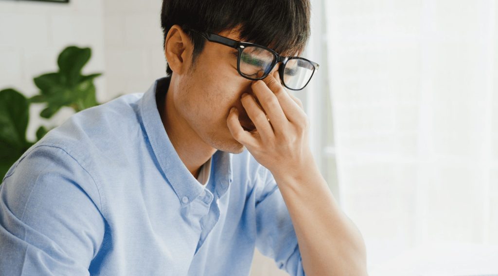 노안 나이, 20대 노안, 수정체 두께 조절, 눈 초점 안맞음, 시력 회복