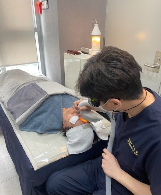 성모 진안과의 안구건조증 IPL 치료 시술 과정